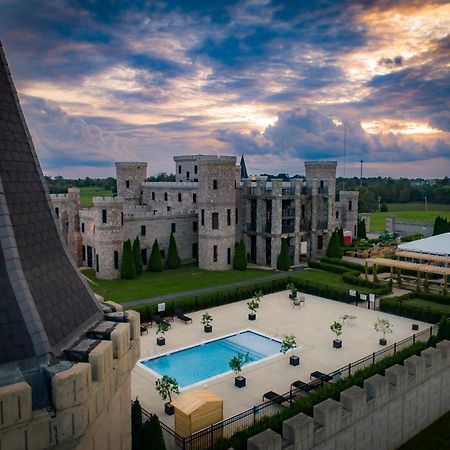 Kentucky Castle Hotel Versailles Ngoại thất bức ảnh