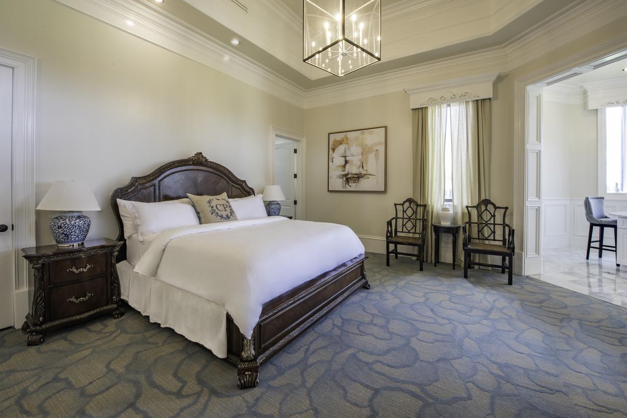 Kentucky Castle Hotel Versailles Ngoại thất bức ảnh