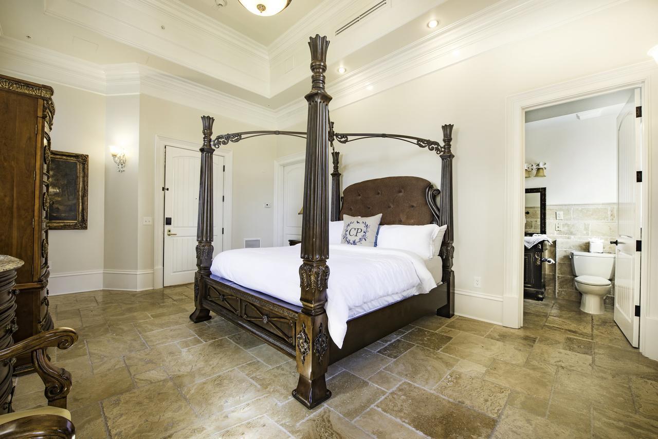 Kentucky Castle Hotel Versailles Ngoại thất bức ảnh