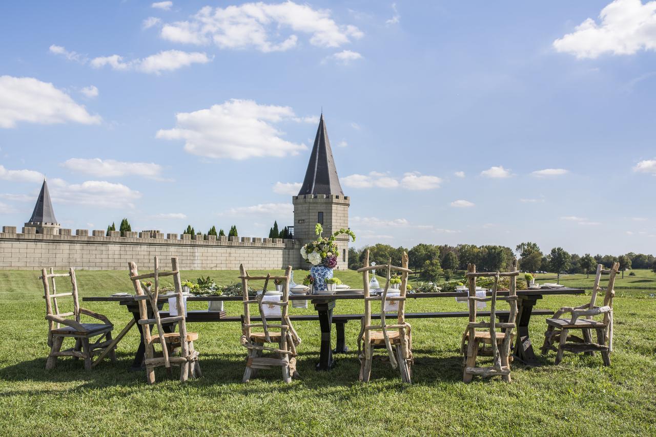 Kentucky Castle Hotel Versailles Ngoại thất bức ảnh