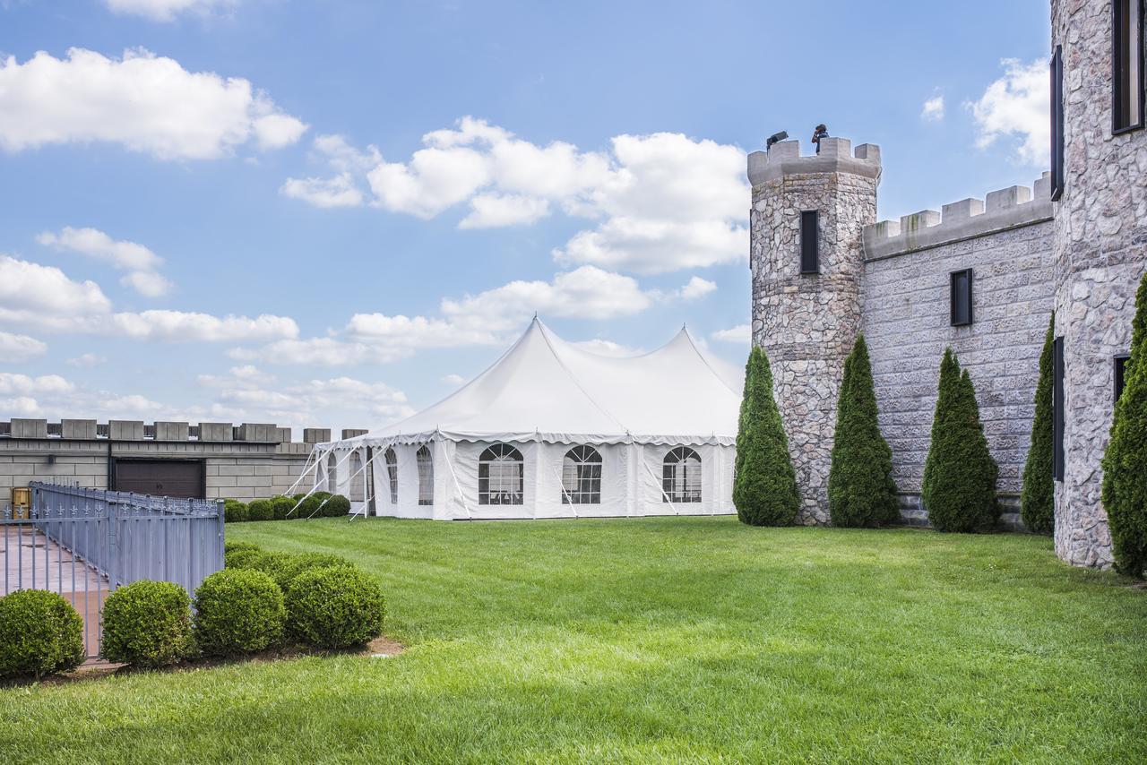 Kentucky Castle Hotel Versailles Ngoại thất bức ảnh