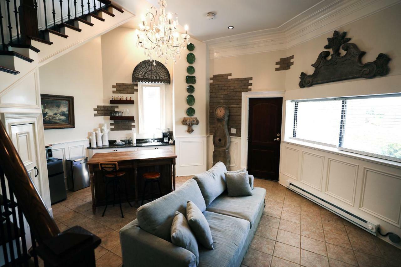 Kentucky Castle Hotel Versailles Ngoại thất bức ảnh